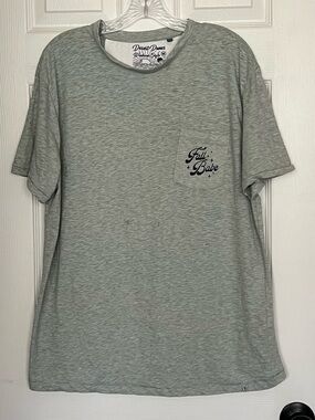 Women's Desert Dunes Weekend Style Modern Stretch Short Sleeve T-Shirt. Size M